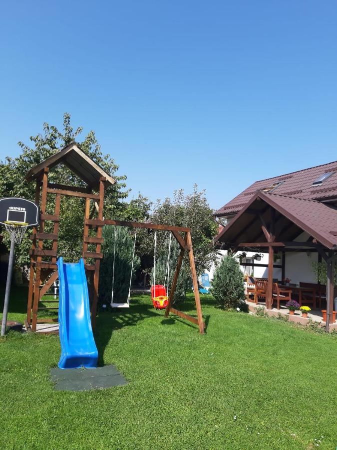 Casa De Oaspeti Laura Rîşnov Eksteriør bilde